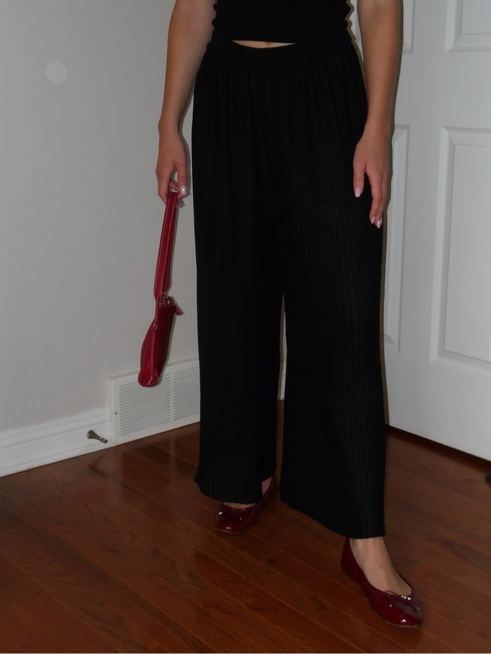 Women's Black Wide-Leg Pants - Classic Comfort